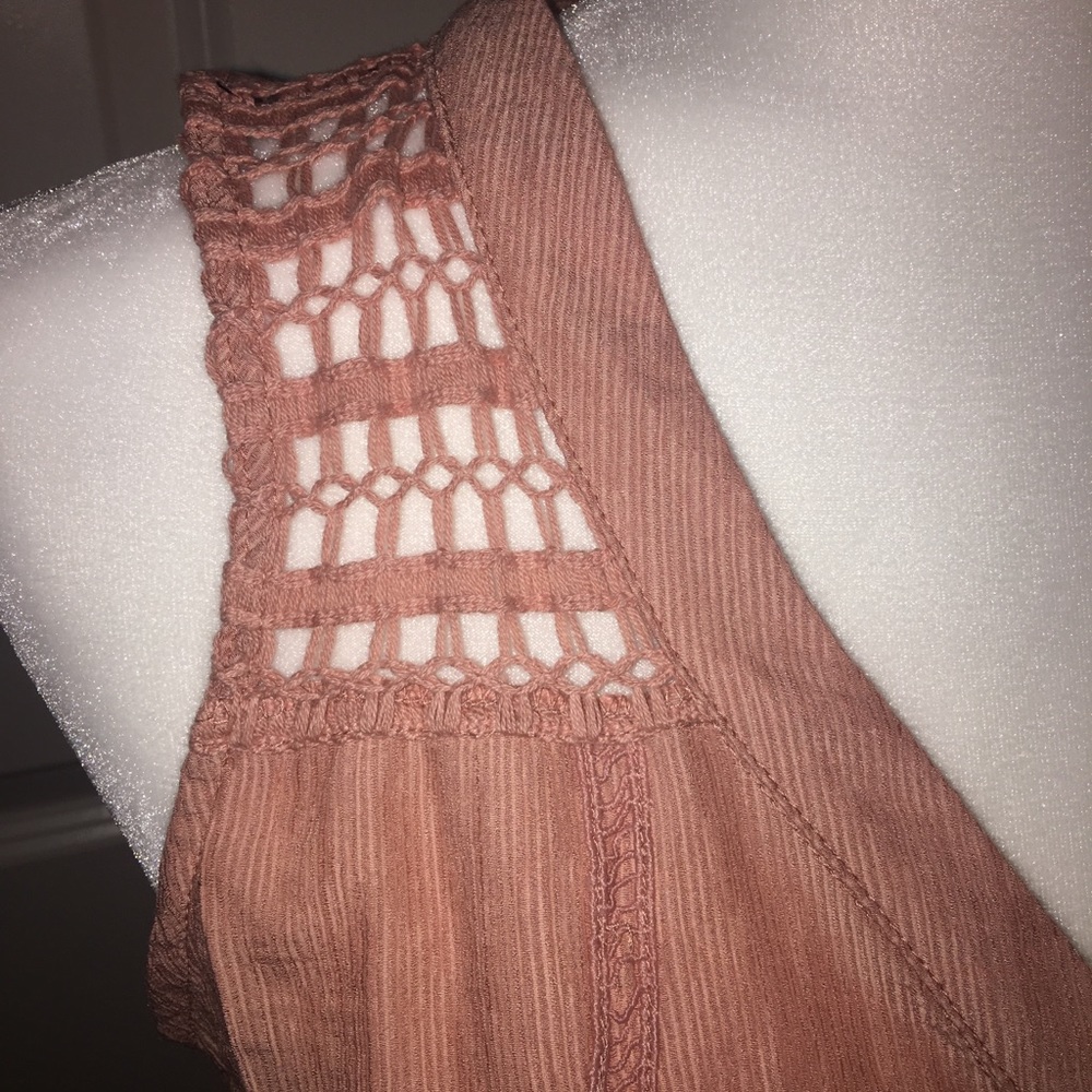 Sweetheart Ruffled Shoulder Tank - Picture 4 of 6